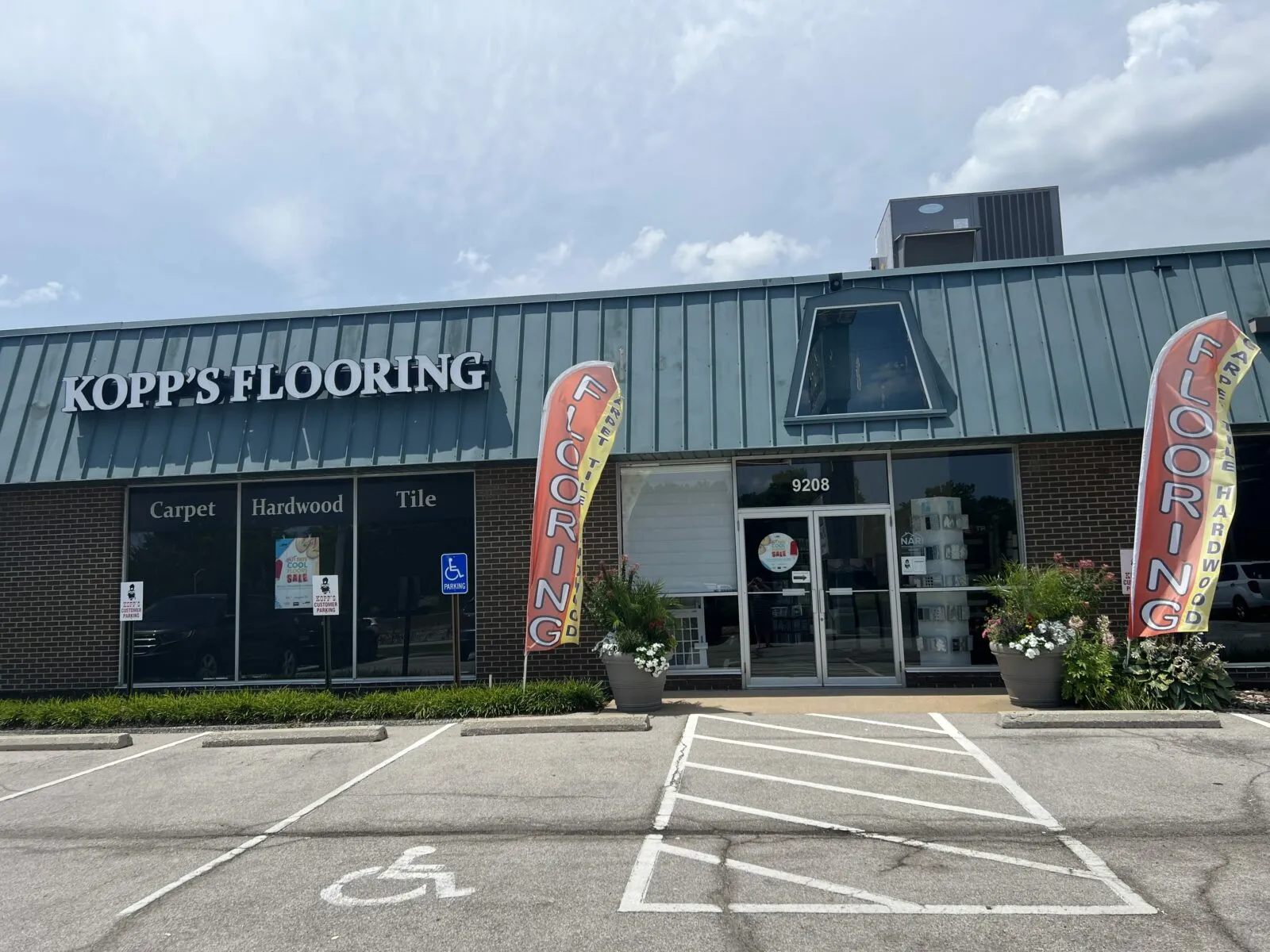 store Store front | Kopp's Carpet & Decorating
